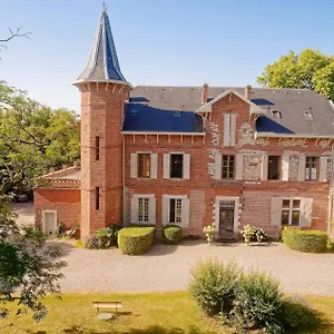 Domaine Du Buc, Le Château Couette-café